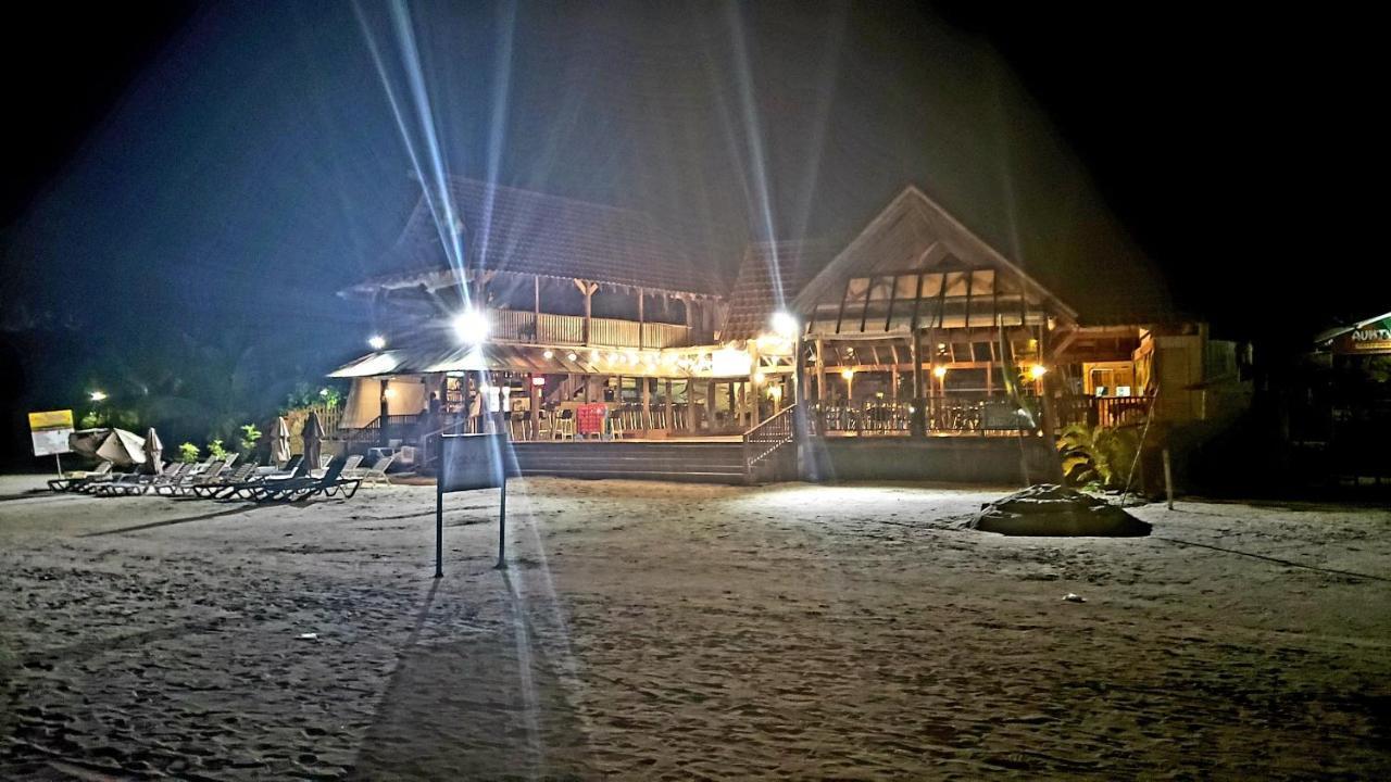 ホテル Yard Beach House ネグリル エクステリア 写真